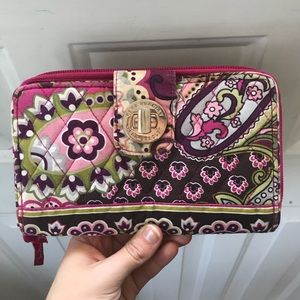 vera bradley turnlock wallet